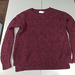 Maroon sweater